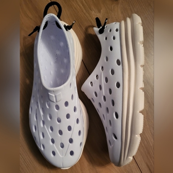 Kane - 2 pairs of Revive Shoes - 5 - Picture 3 of 4